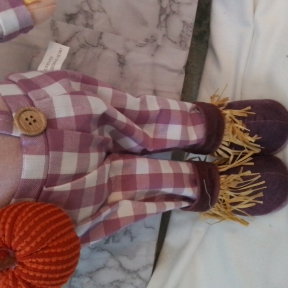 26in tall scarecrow fall decoration - Picture 5 of 15